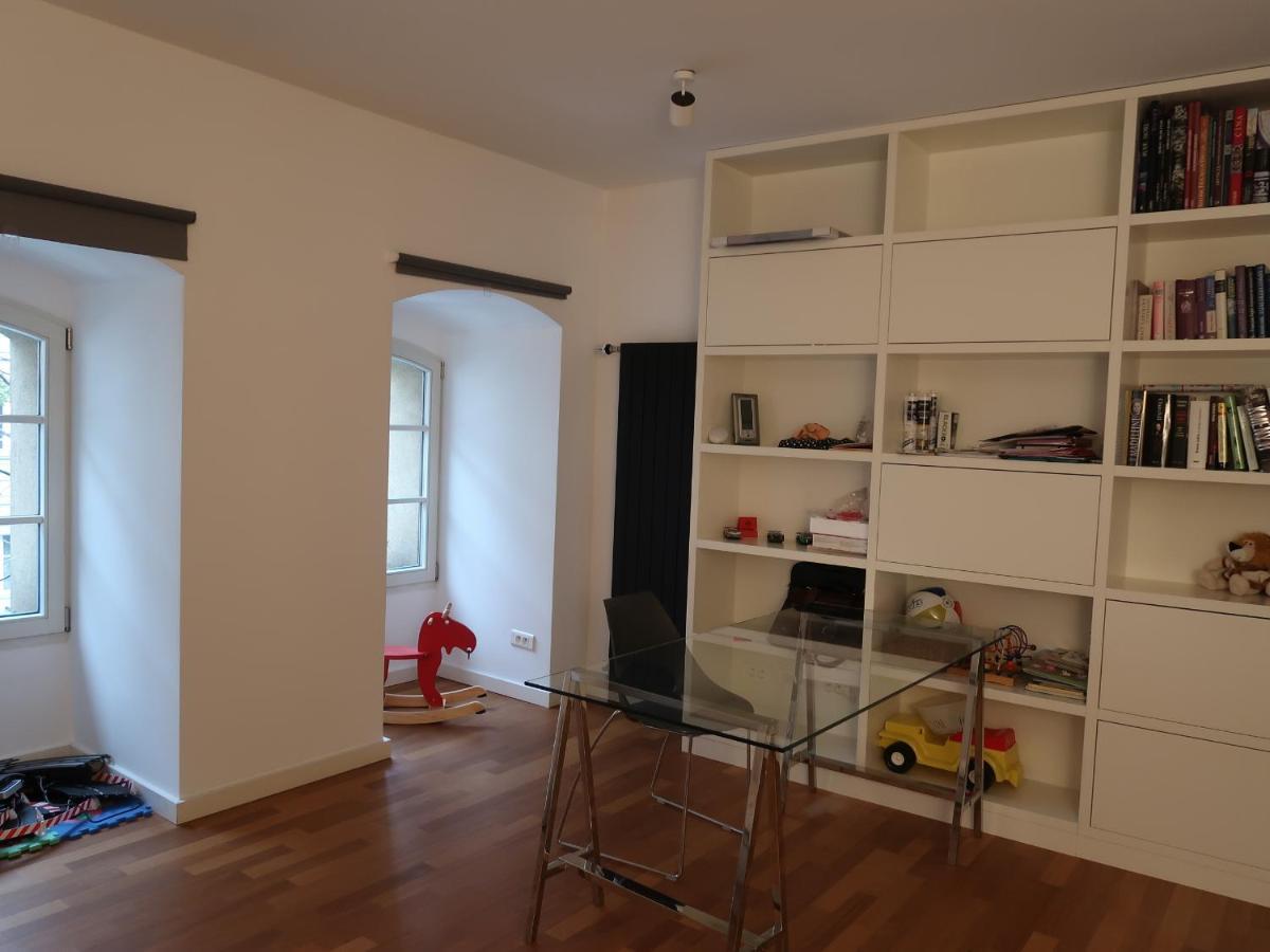 Michal Apartment 125M2 City Centre ปราก ภายนอก รูปภาพ