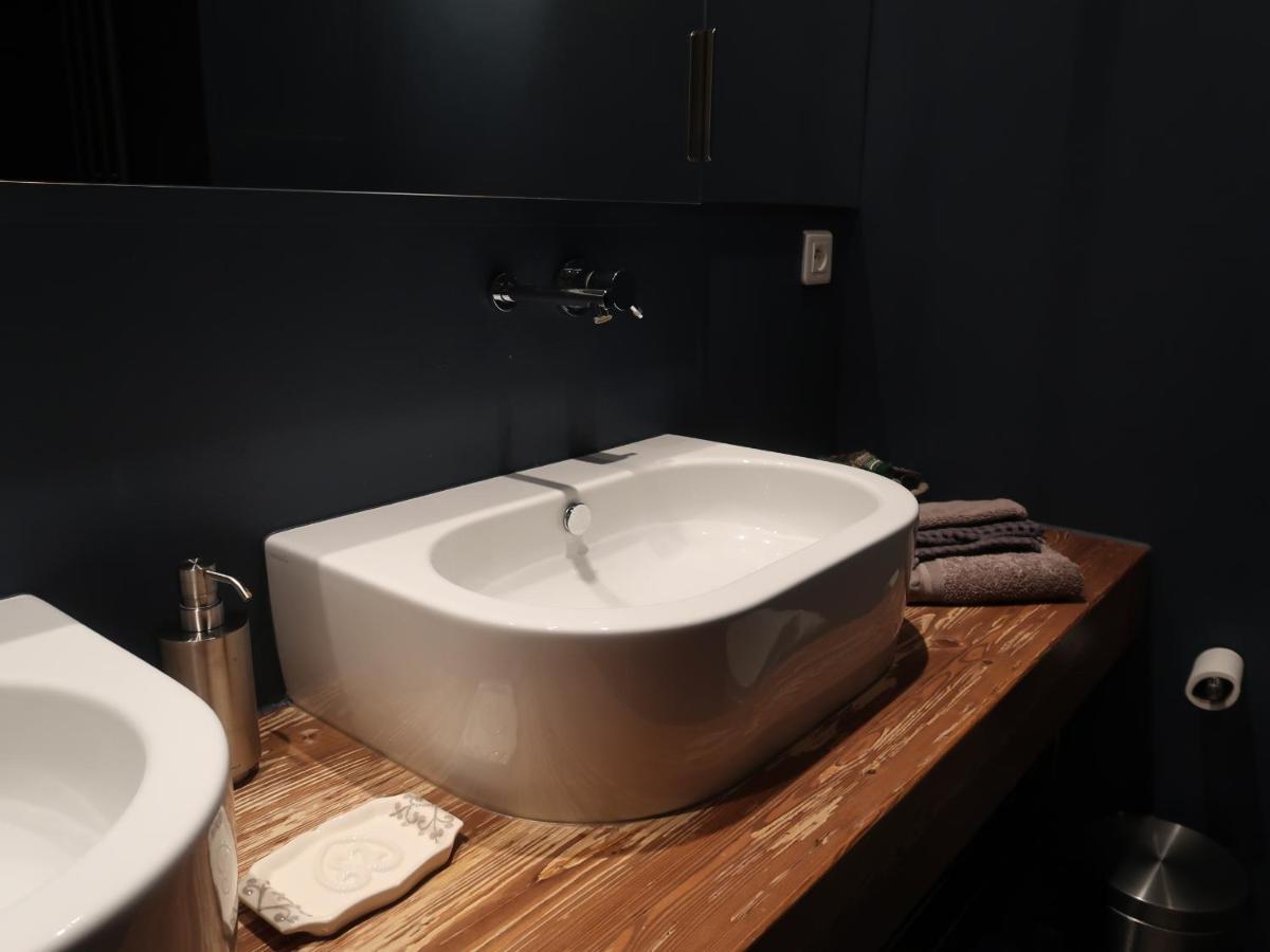Michal Apartment 125M2 City Centre ปราก ภายนอก รูปภาพ