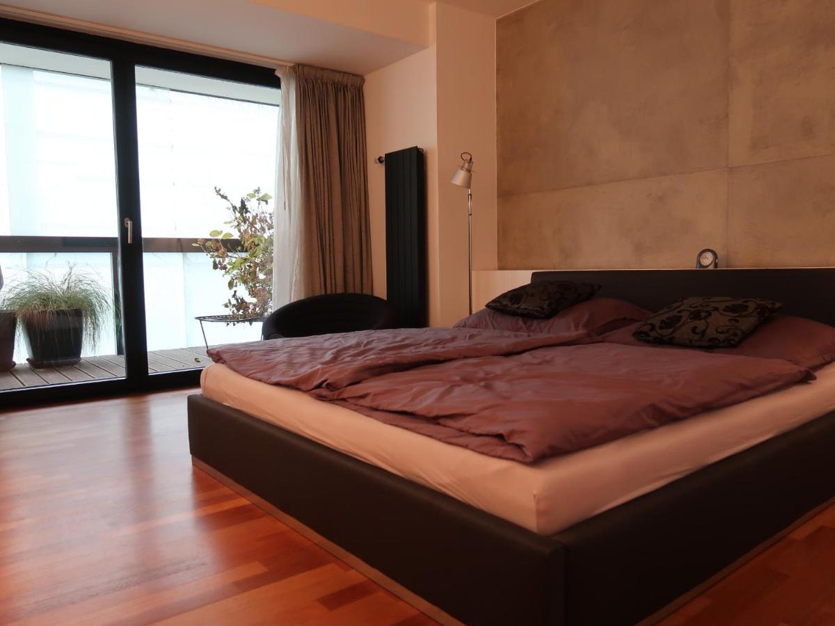 Michal Apartment 125M2 City Centre ปราก ภายนอก รูปภาพ